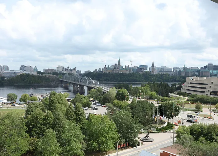 Best Western Plus Gatineau-Ottawa Downtown